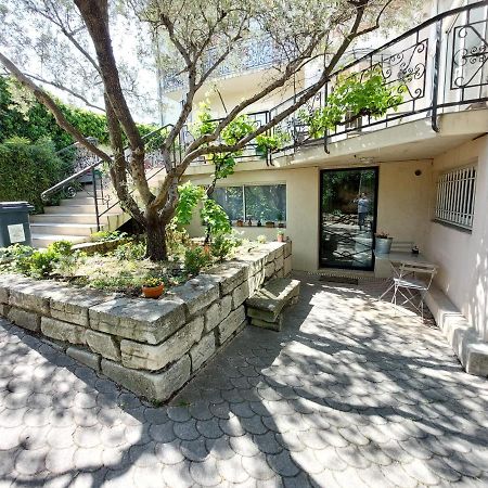 Studio Independant Pres Du Centre Ville Nimes Exterior photo